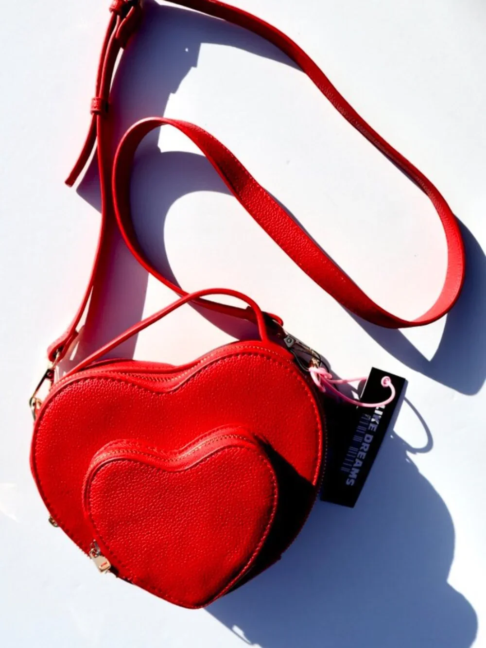 NWT Like Dreams Red Heart Crossbody Bag - Picture 2 of 8
